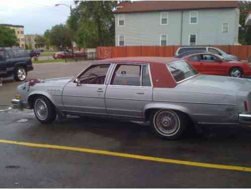 Buick Electra SEDAN (1977)