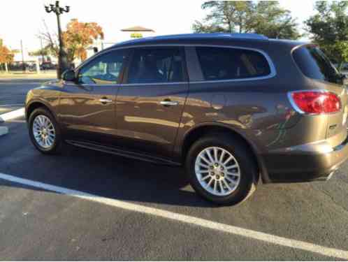 Buick Enclave SUV (2012)