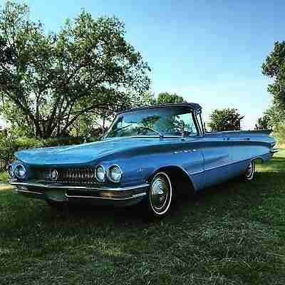 Buick LeSabre Custom (1960)