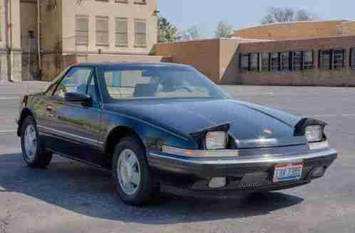 Buick Reatta (1990)