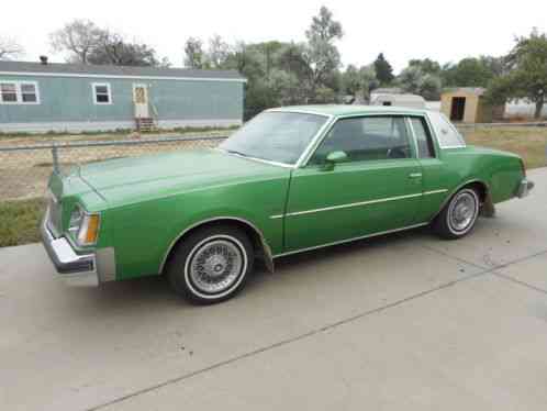 Buick Regal deluxe coupe (1979)