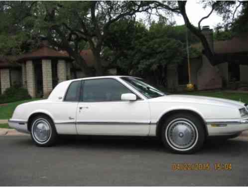 Buick Riviera (1992)