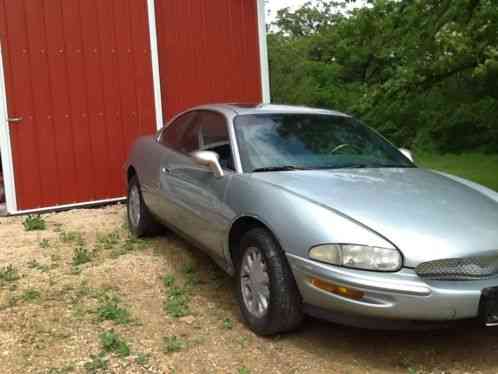 Buick Riviera (1995)