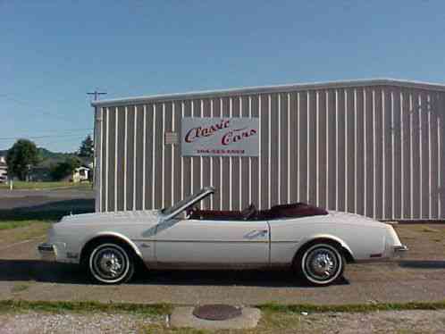 Buick Riviera CONVERTIBLE (1982)