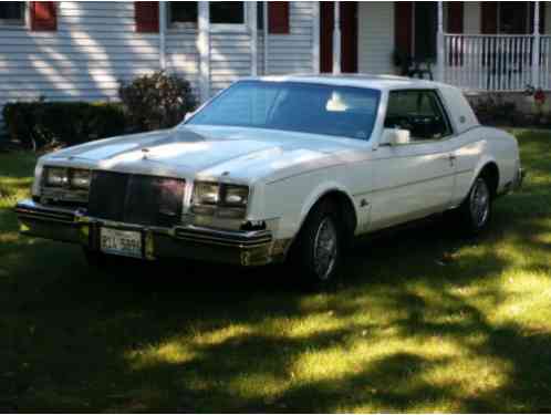 Buick Riviera (1985)