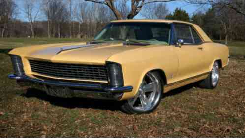 Buick Riviera RESTOMOD (1965)