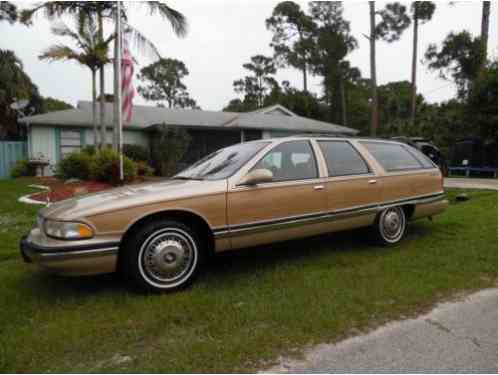 Buick Roadmaster Estate Wagon (1996)