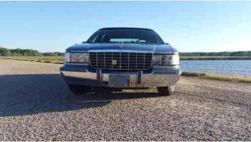 Cadillac Brougham (1994)