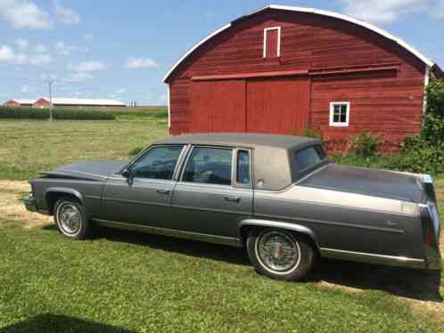 Cadillac Brougham (1988)