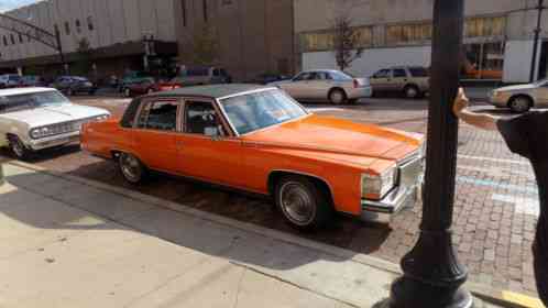 Cadillac Brougham (1988)