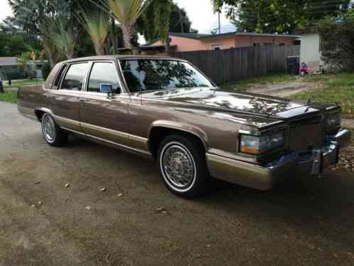 Cadillac Brougham Fleetwood (1990)