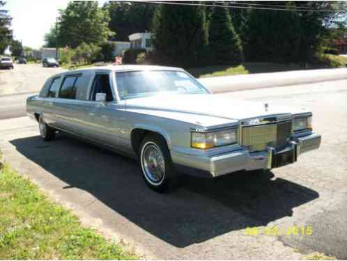 Cadillac Brougham (1990)