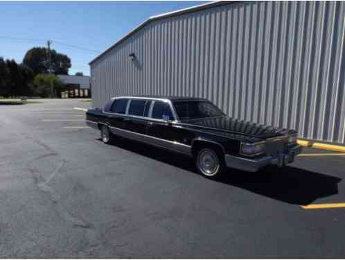 Cadillac Brougham six door (1991)