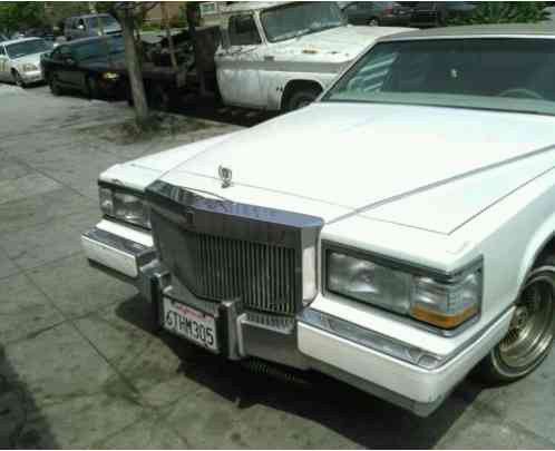 Cadillac Brougham (1991)