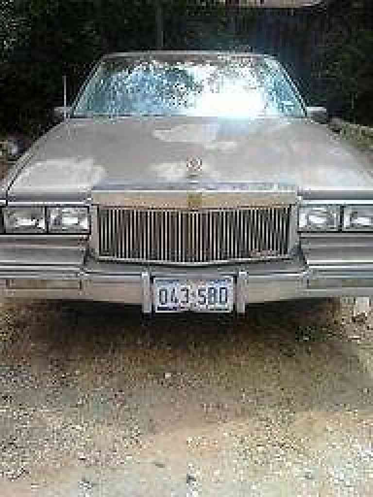 Cadillac DeVille (1986)