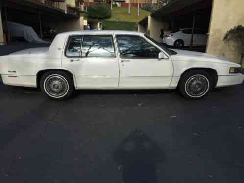 19890000 Cadillac DeVille