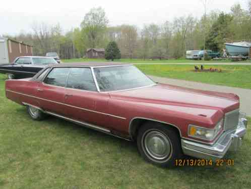 19750000 Cadillac DeVille Sedan De Ville