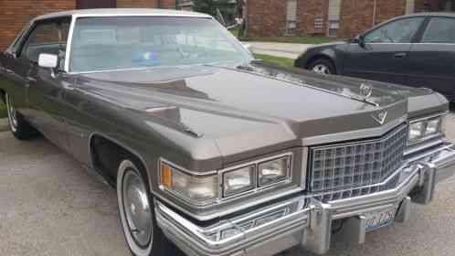 Cadillac DeVille Sedan DeVille (1976)