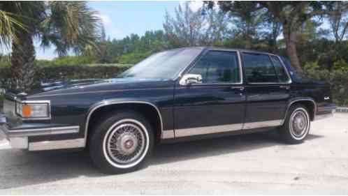 Cadillac DeVille Sedan Deville (1986)