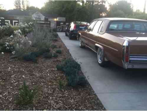 Cadillac DeVille Sedan deville (1981)