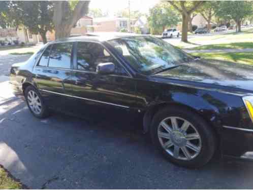 Cadillac DTS (2007)