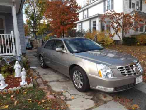 Cadillac DTS (2009)