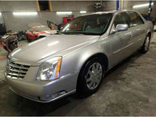 Cadillac DTS (2007)