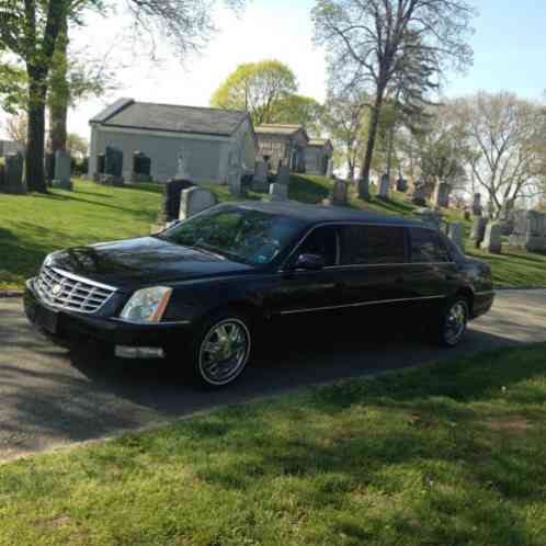 Cadillac DTS Funeral Family Car - (2008)