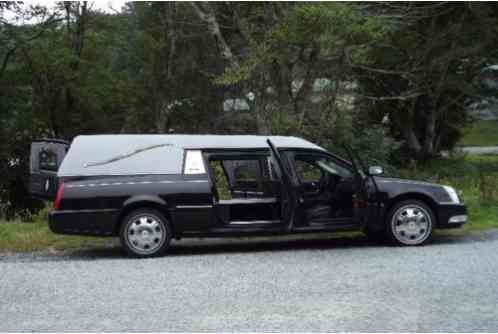 Cadillac DTS Hearse (2009)