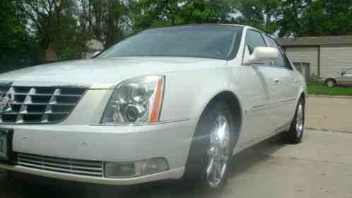 Cadillac DTS (2007)