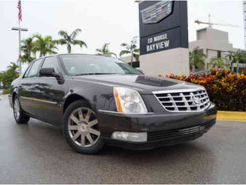 Cadillac DTS (2008)