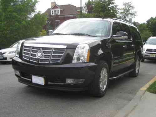 Cadillac Escalade ESV Luxury (2012)