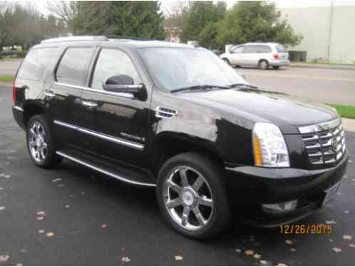 Cadillac Escalade Luxury (2008)