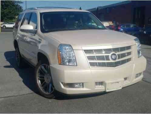 2012 Cadillac Escalade