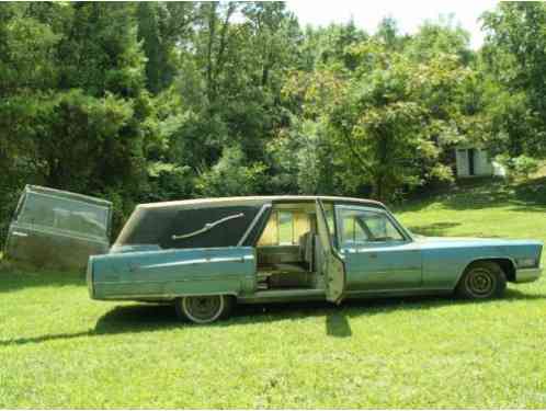 Cadillac Fleetwood Hearse (1967)