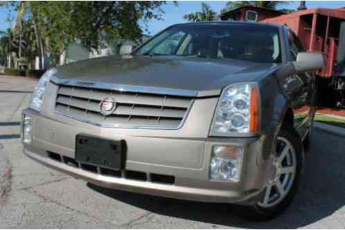 Cadillac SRX 4. 6 Liter V-8 Premium (2004)