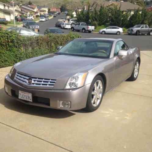 Cadillac XLR (2004)