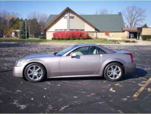 2004 Cadillac XLR