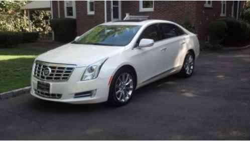 Cadillac XTS (2013)