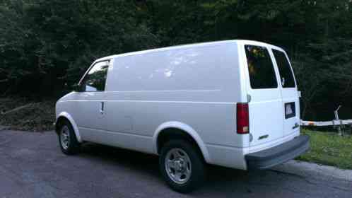 2004 Chevrolet Astro Cargo Van