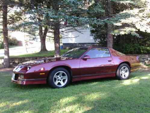 Chevrolet Camaro IROC-Z (1988)