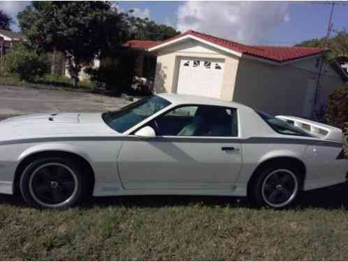 Chevrolet Camaro rs (1991)