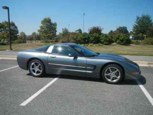 2004 Chevrolet Corvette