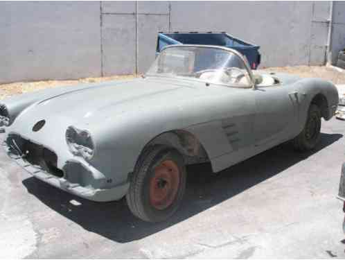 Chevrolet Corvette CONVERTIBLE (1960)