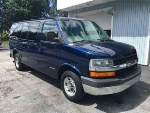 2003 Chevrolet Express 2500 10 Passenger