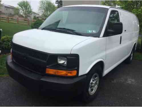 Chevrolet Express LS (2008)