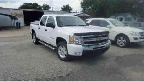 2009 Chevrolet Silverado 1500 LT 4x2 4dr Crew Cab 5. 8 ft. SB Pickup Truck 4-Door