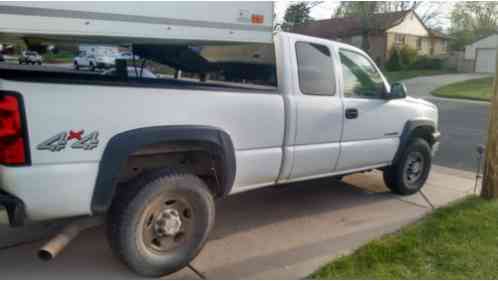 Chevrolet Silverado 2500 2500HD (2005)