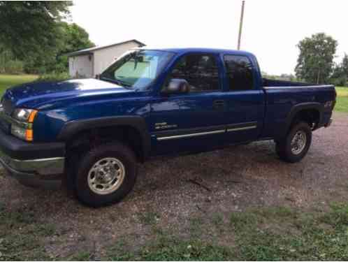 Chevrolet Silverado 2500 LS (2003)