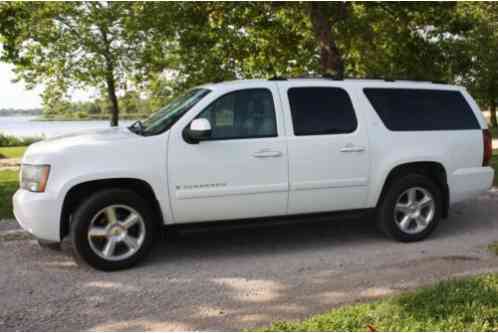 Chevrolet Suburban (2007)